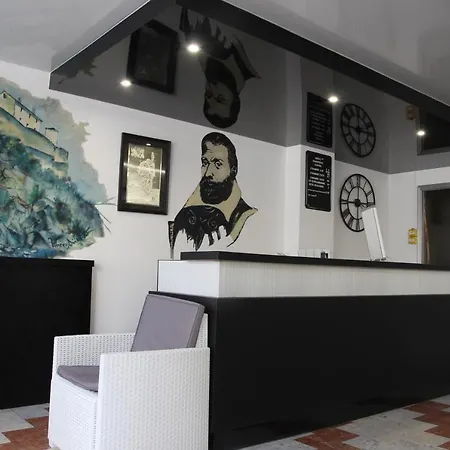 Otel Sampiero Corso Corte (Corsica)