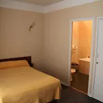 Sampiero Corso מלון 2*