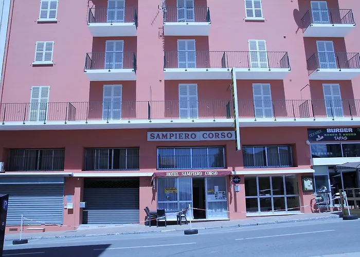 Sampiero Corso Отель 2*